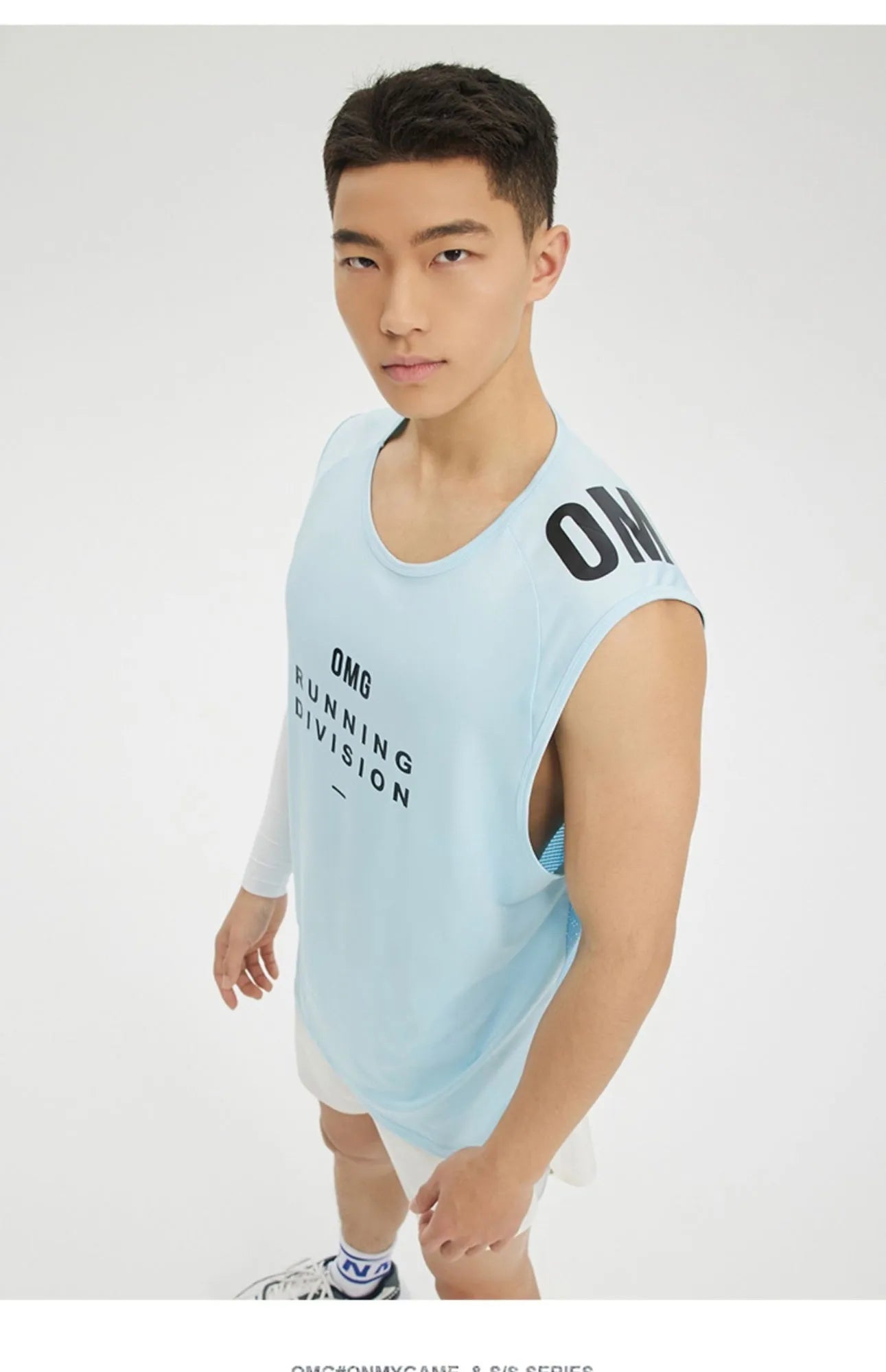 Men's mesh ice silk sports vest in loose fit with straight hem design