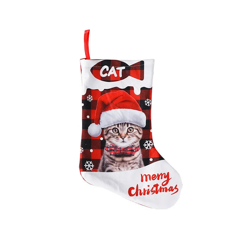 Green and black plaid cloth Christmas wall hanging with printed cat design, 26x36cm