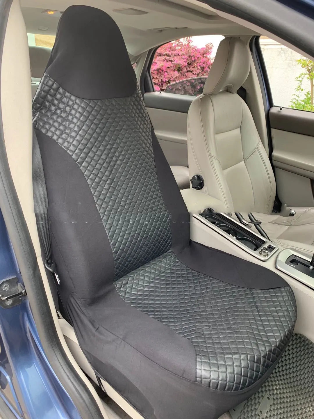 Black quilted PU and polyester fabric universal car seat cover with plastic hooks