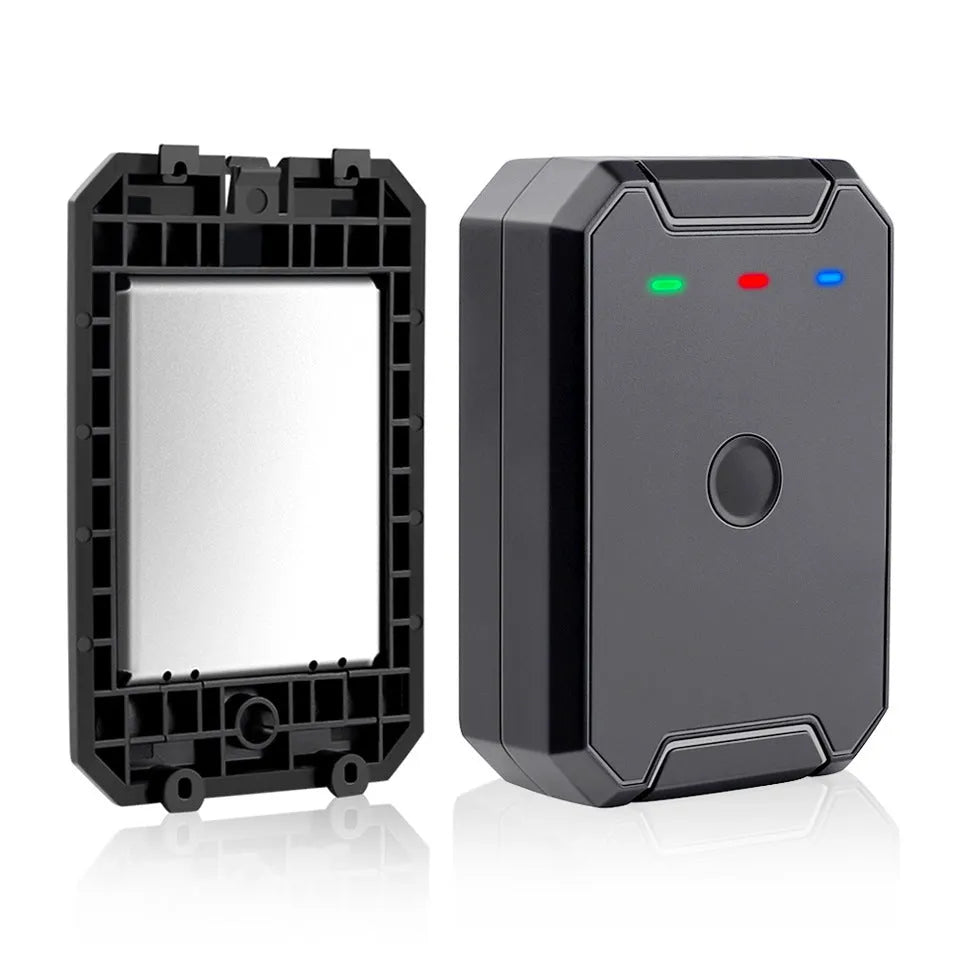 Black GPS car locator with 6000mAh battery and ceramic antenna for vehicle tracking.
