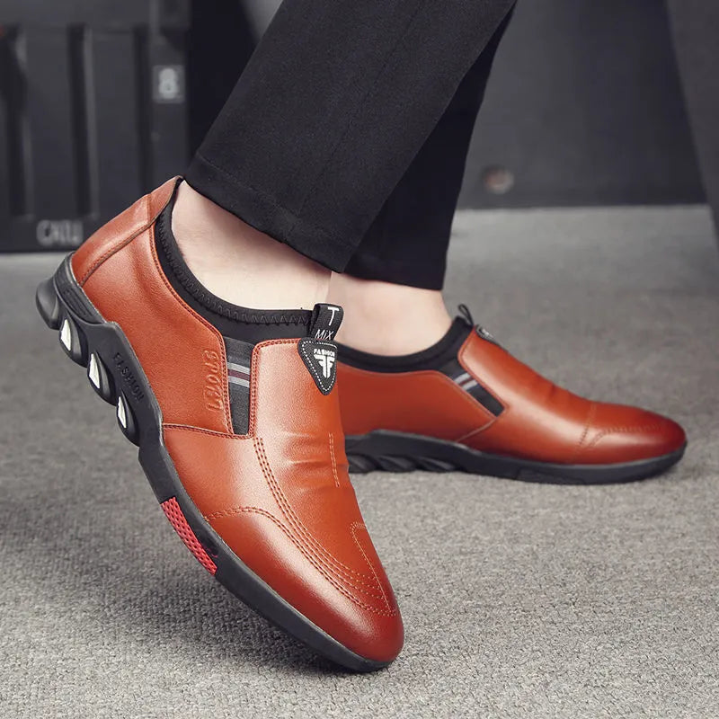 Men's black and brown business casual shoes with PU leather upper and flat heel design