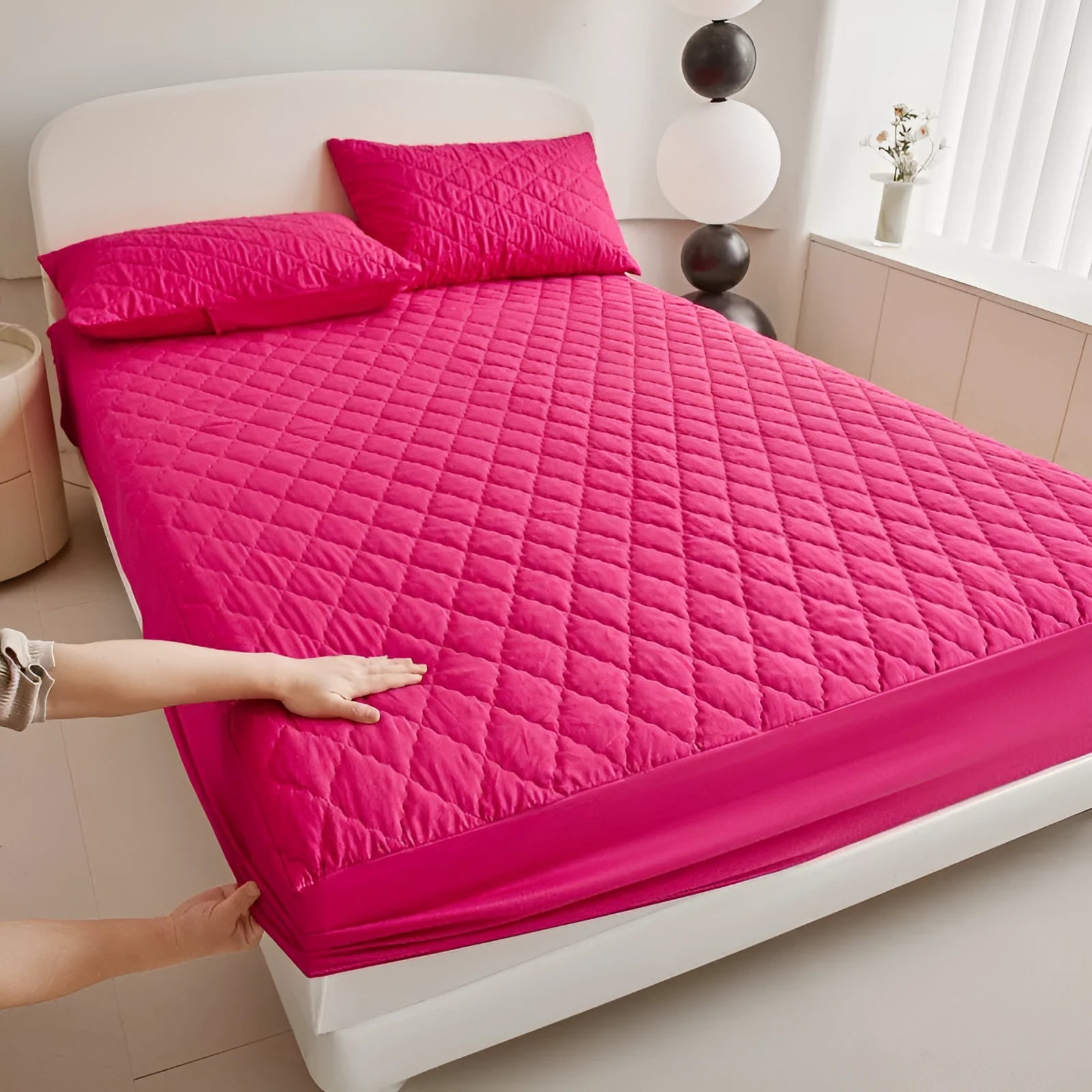 Diamond lattice quilted waterproof mattress protector three-piece set with fitted sheet and pillowcases in bamboo fibre
