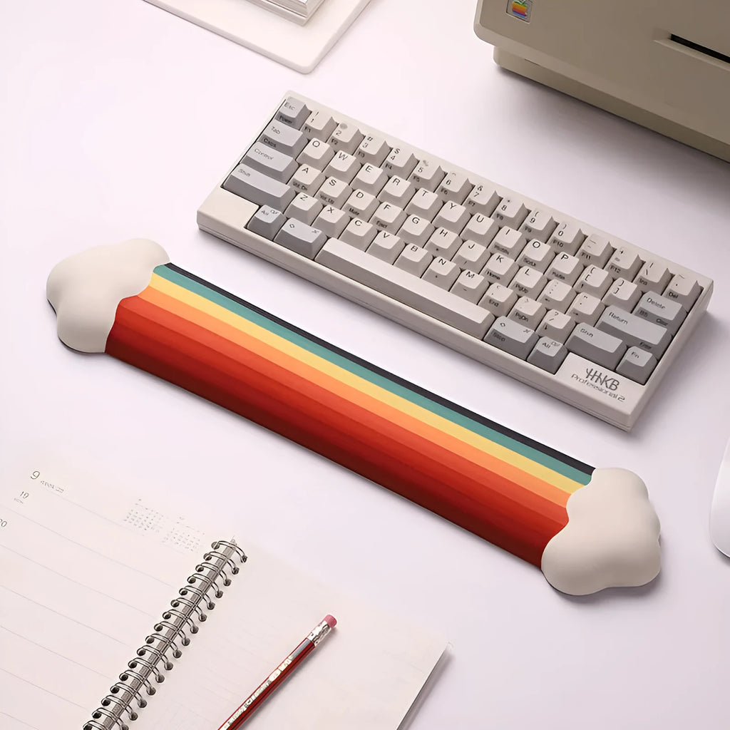 Silica gel wrist rest mouse pad and keyboard support set with pastoral cloud pattern