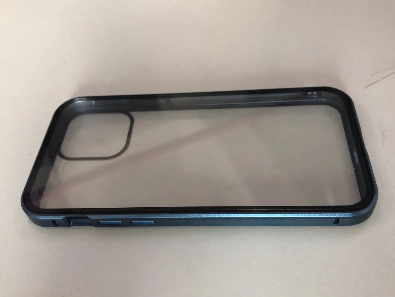 Anti-spy clamshell phone case in six colours for iPhone models