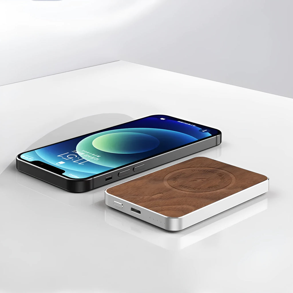 Khaki aluminium wireless charging bank with magnetic suction and USB port