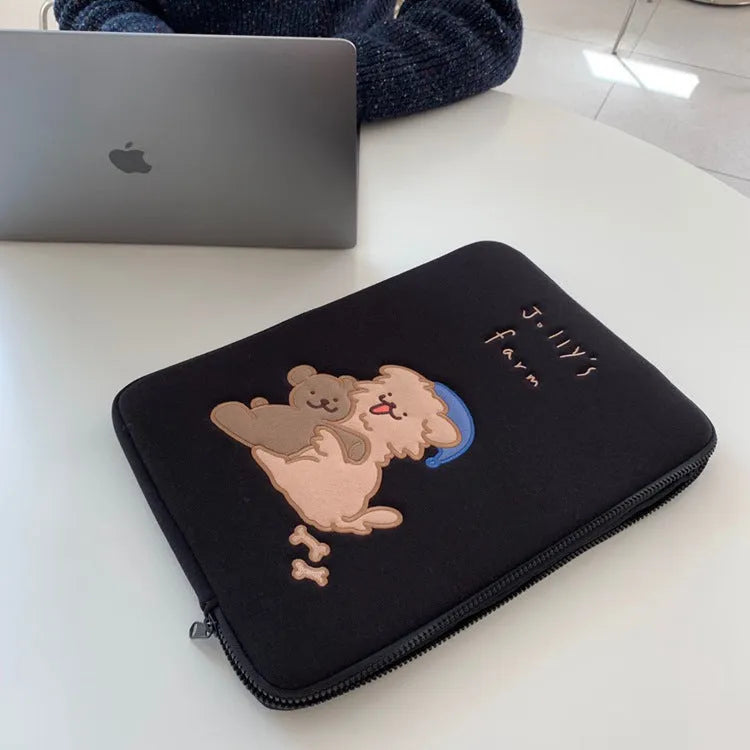 Embroidered laptop sleeve with animal pattern for 13.6-inch to 15.6-inch computers