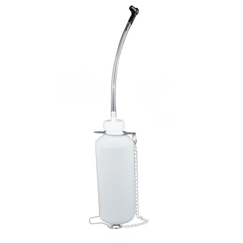 Pneumatic brake fluid replacement machine with pressure gauge and transparent drain pipe