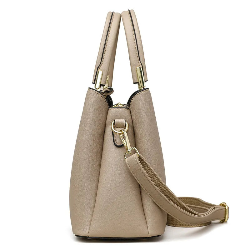 Women's multilayer shoulder messenger bag in PU leather with sewing thread details