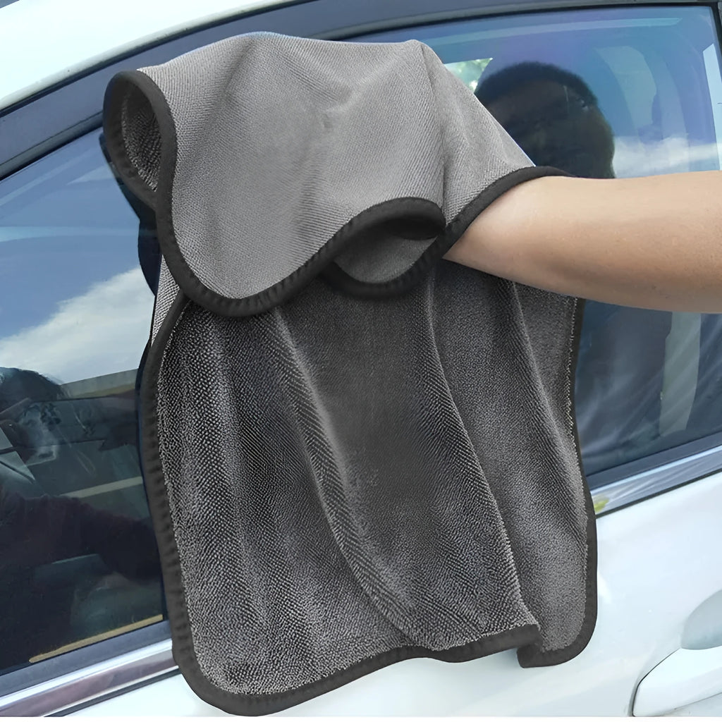 Grey microfibre car wash towel measuring 40x40cm for vehicle cleaning and water absorption