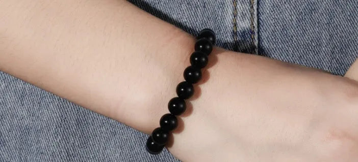Black agate geometric stretch bracelet for women with 8mm beads