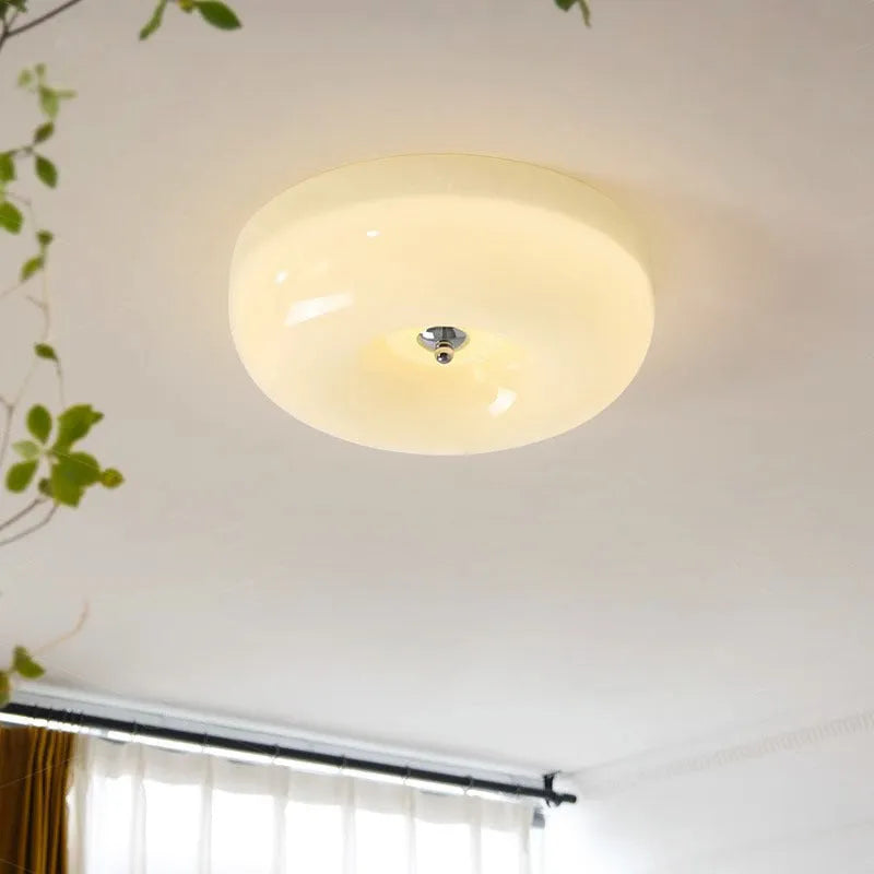 American-style bedroom ceiling light with three-colour settings in cream or white finish