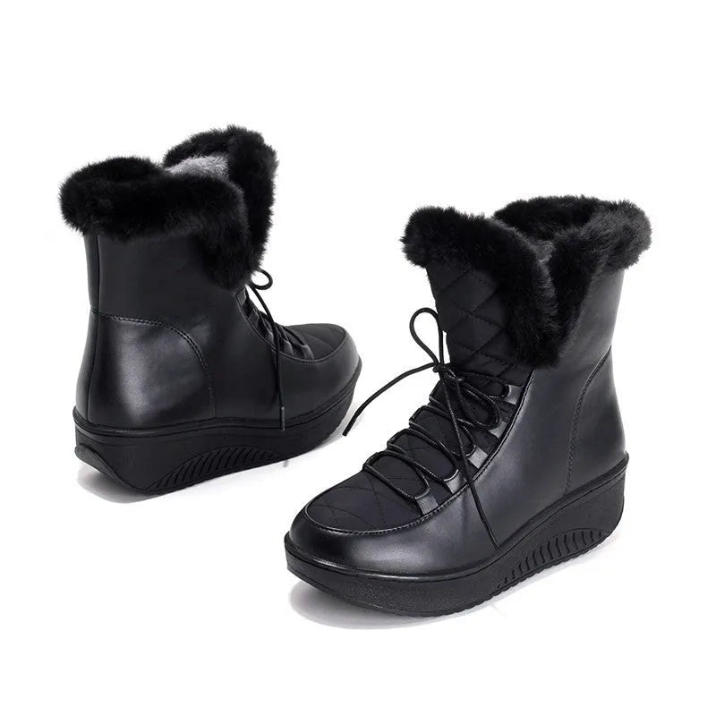 Women's black winter boots with lace-up closure and 3cm platform sole