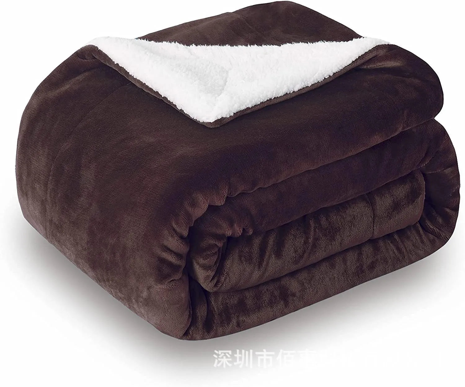 USB electric heating blanket with intelligent temperature control on desk