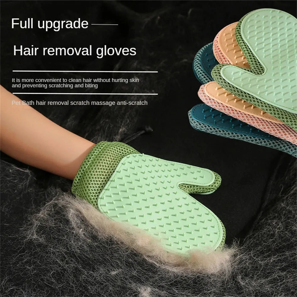 A right-handed pet grooming glove in dark blue, light green or yellow, made from mesh and TPR material.