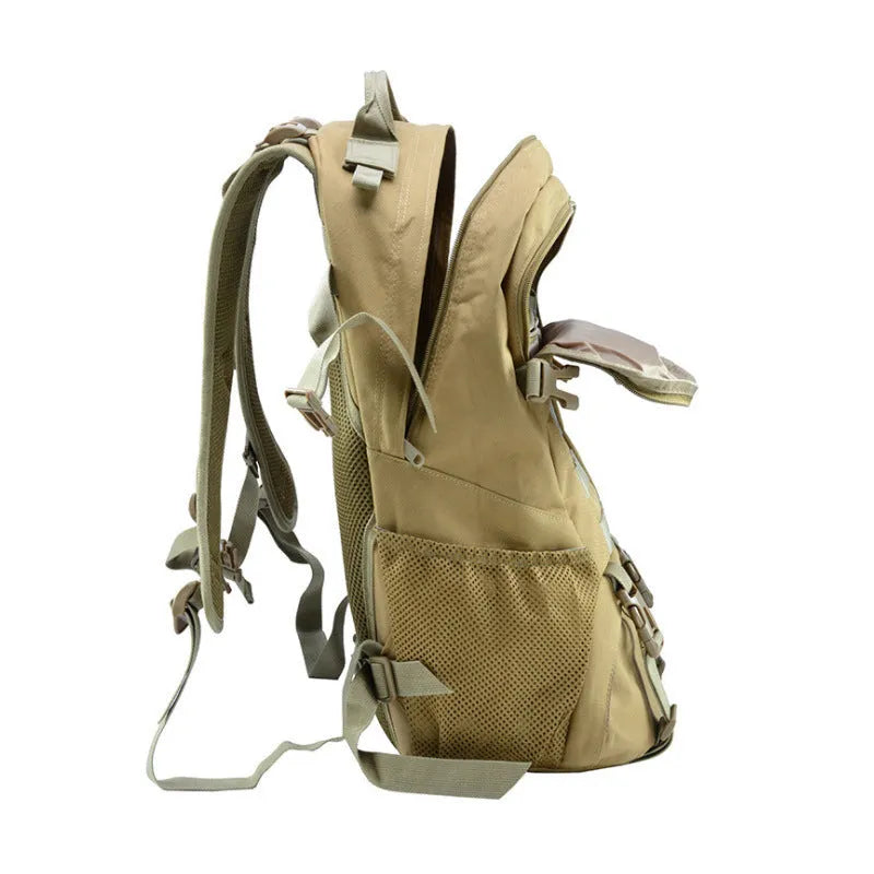 Oxford cloth mountaineering backpack in camouflage colour with air pillow belt system