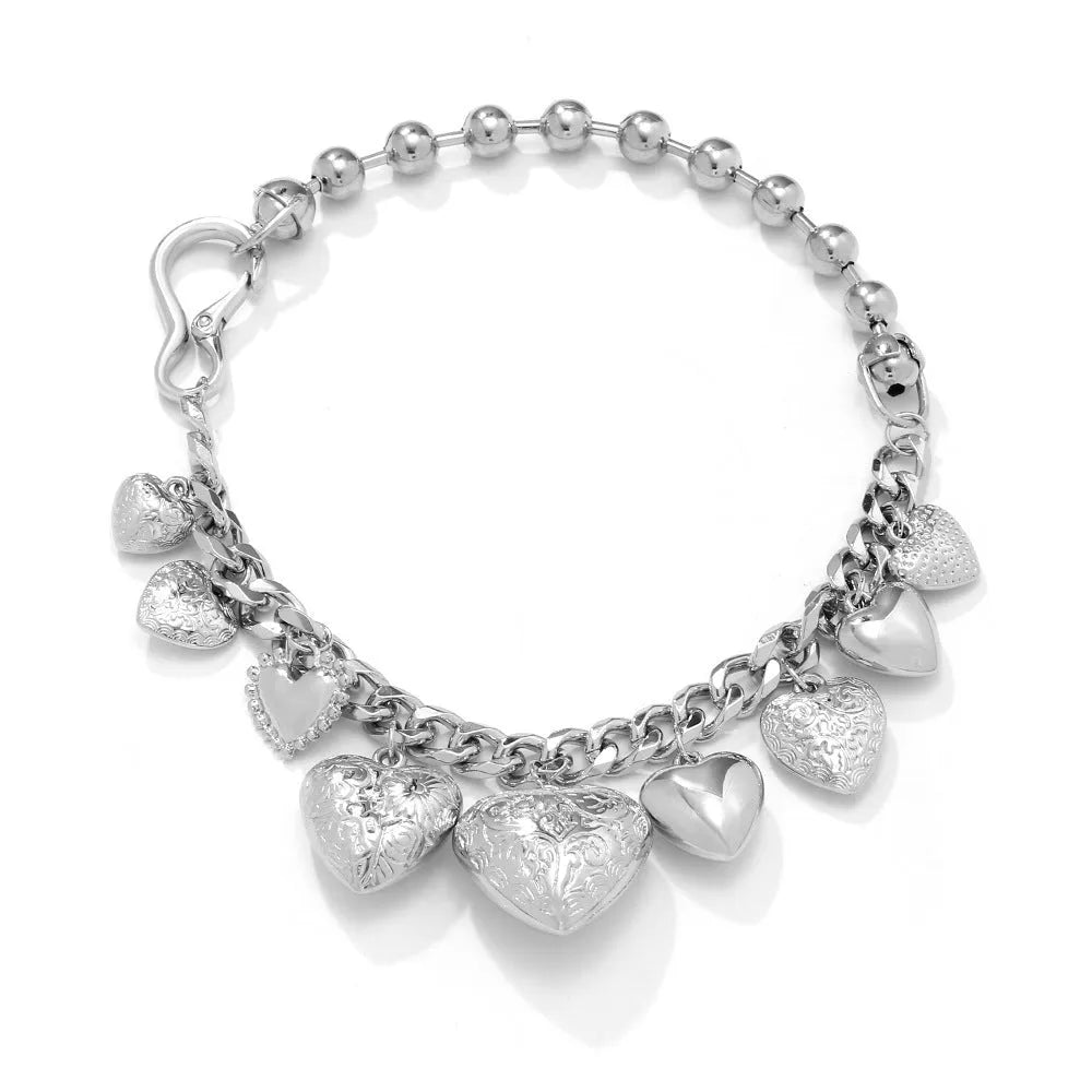 Women's adjustable carved heart pendant necklace with exaggerated design and dripping oil finish