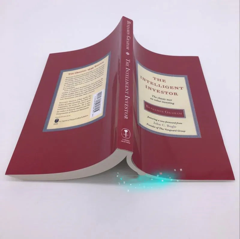The Intelligent Investor English version paperback book cover showing financial investment guide