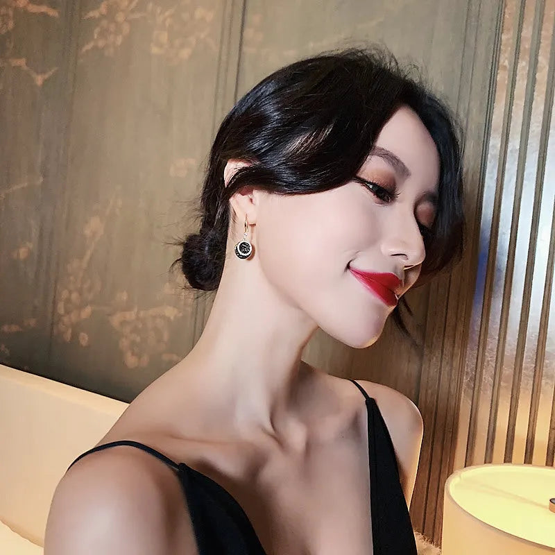 Black geometric round alloy drop earrings with 3.6cm length in retro Hong Kong style