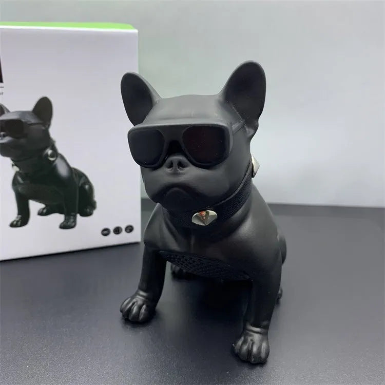 Mini bulldog-shaped Bluetooth wireless speaker in black, red or white colours with 10m range