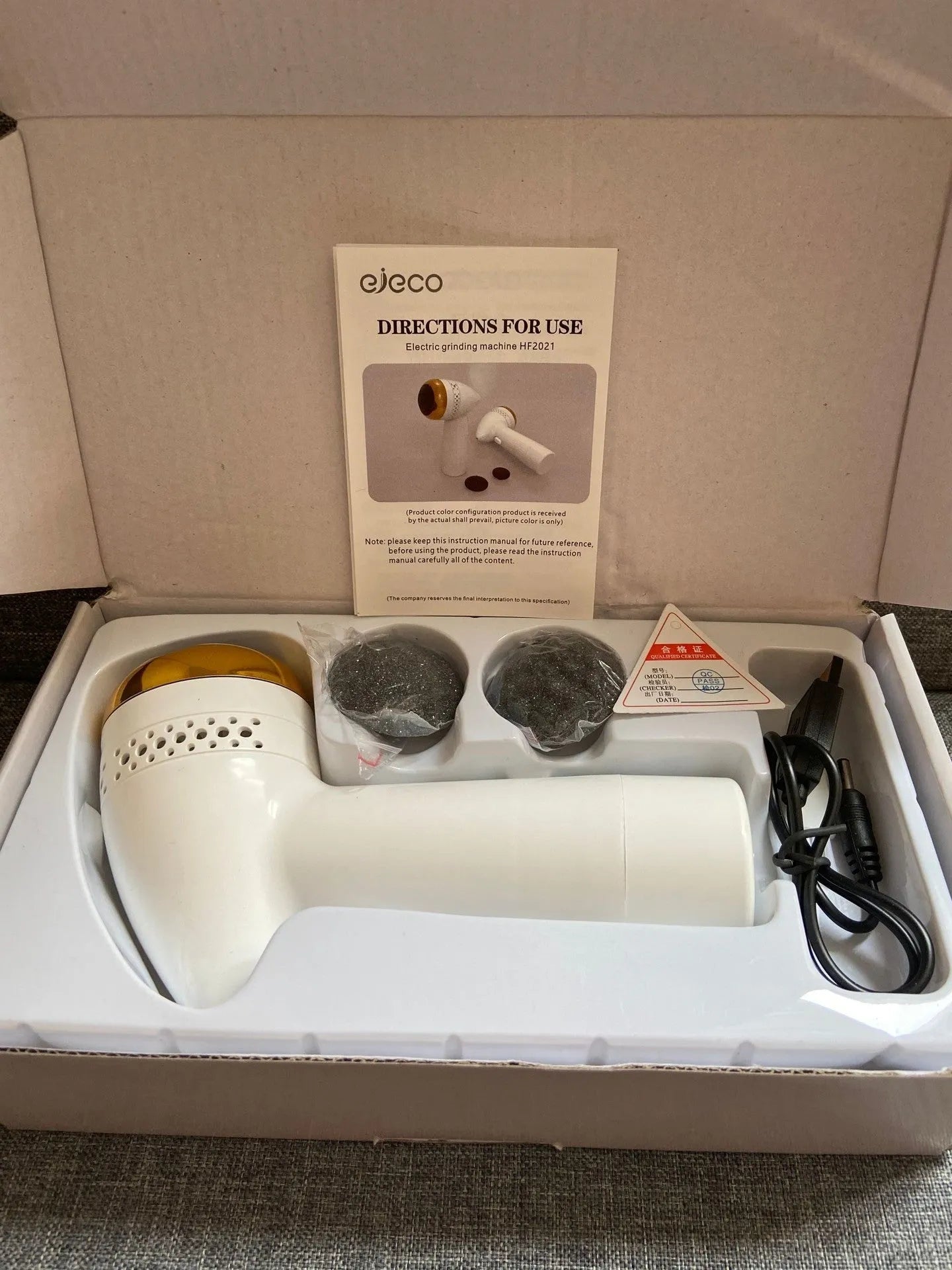 Electric foot grinder with quartz grinding head in gold, pink gold, and white silver colour options
