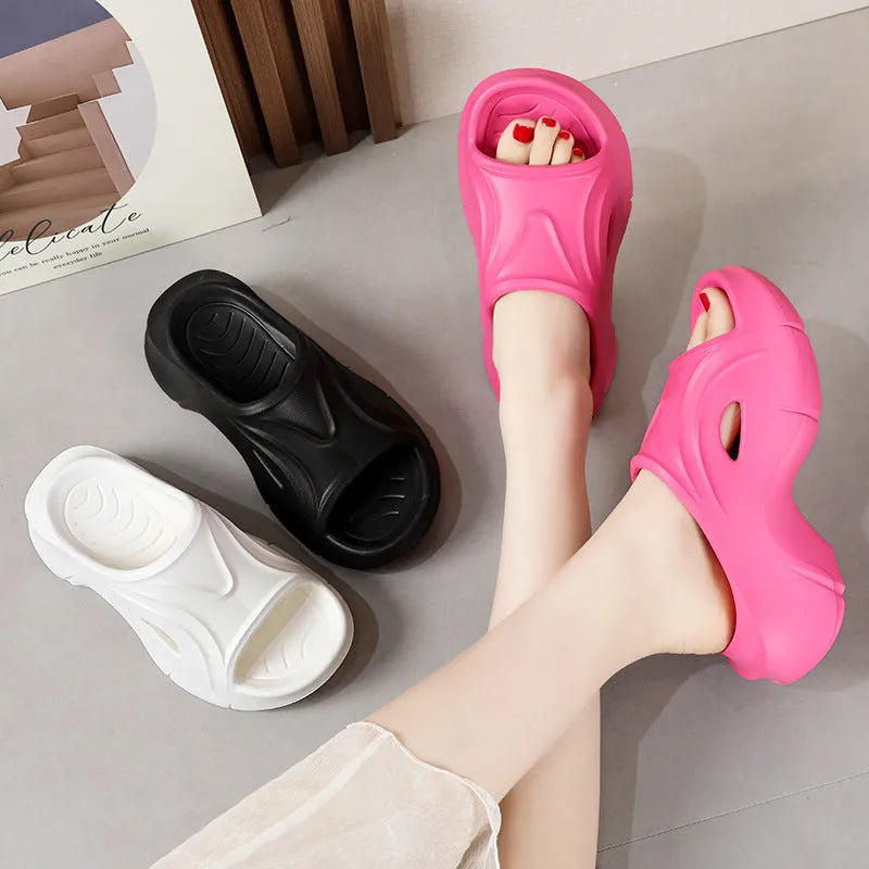 Women's EVA slippers with thick sole in black, rose red or white colours for beach and summer outdoor wear