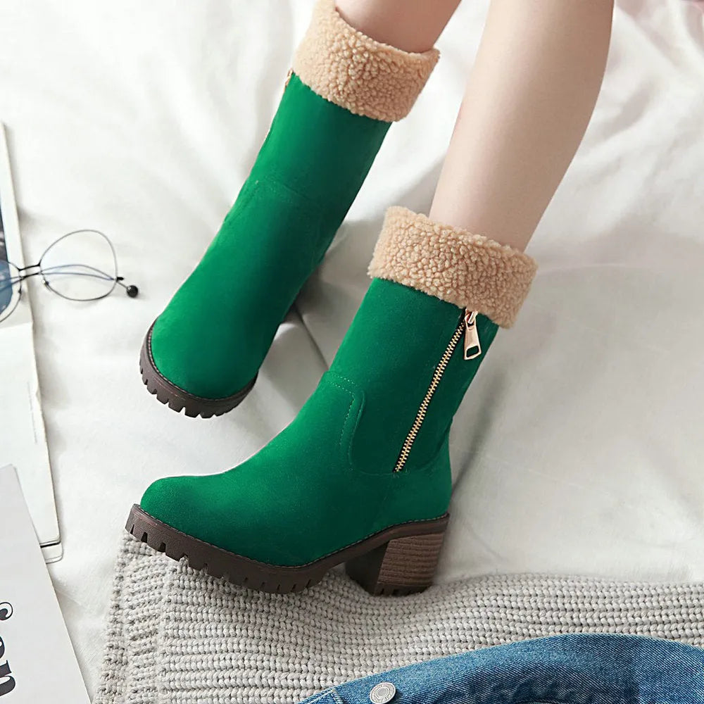 Snow boots in black, grey, green, or orange with a short plush lining and rubber insole