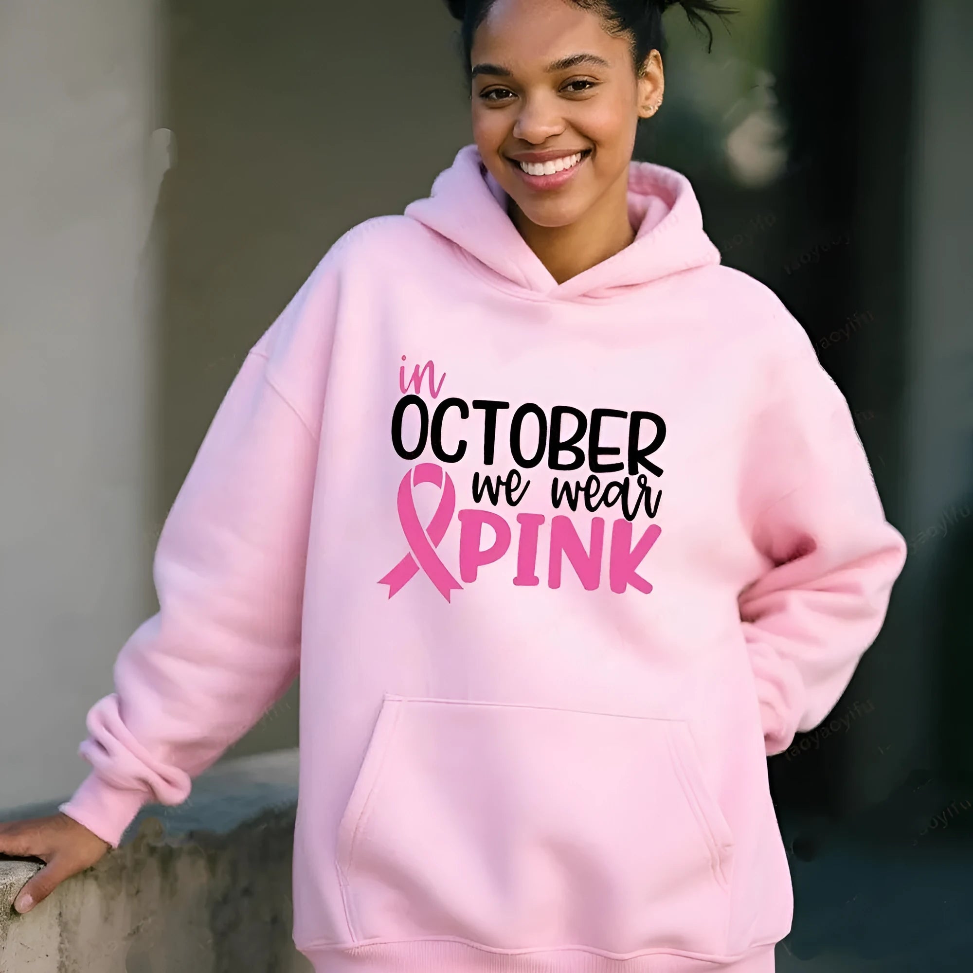 Women's retro graphic printed sweatshirt with side seam pocket in street fashion style