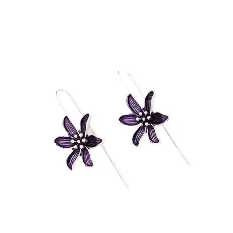 Purple flower-shaped earrings in lightweight alloy metal with electroplated finish