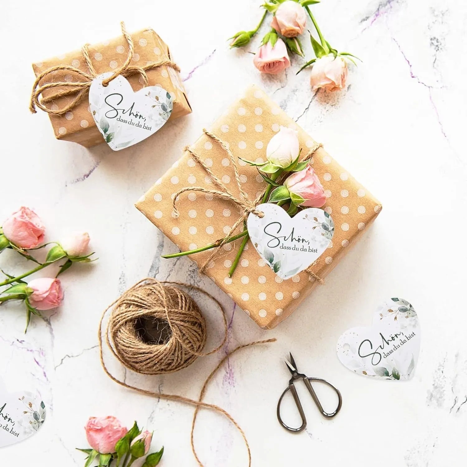 50 floral heart shaped paper gift tags in two vintage styles, pack weight 26g