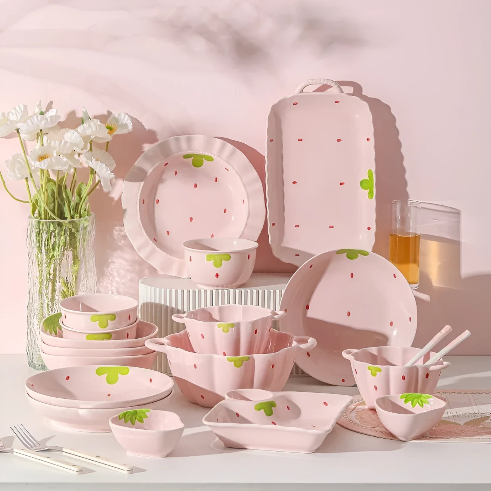 Strawberry design porcelain dinnerware set with flower bowls, plates, and spoon