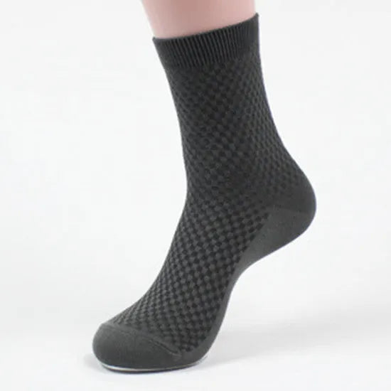 Men's bamboo fibre socks with small square pattern in five colour options