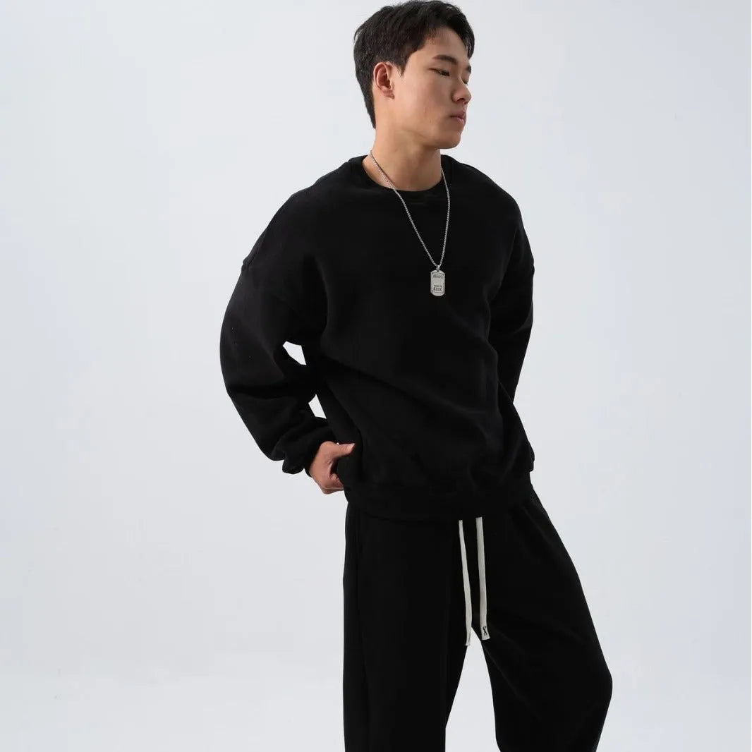 Men's loose polar fleece sports suit in army green with long sleeves and padded trousers