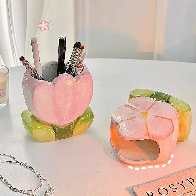 Ceramic flower pen holder storage box with floral design on desktop