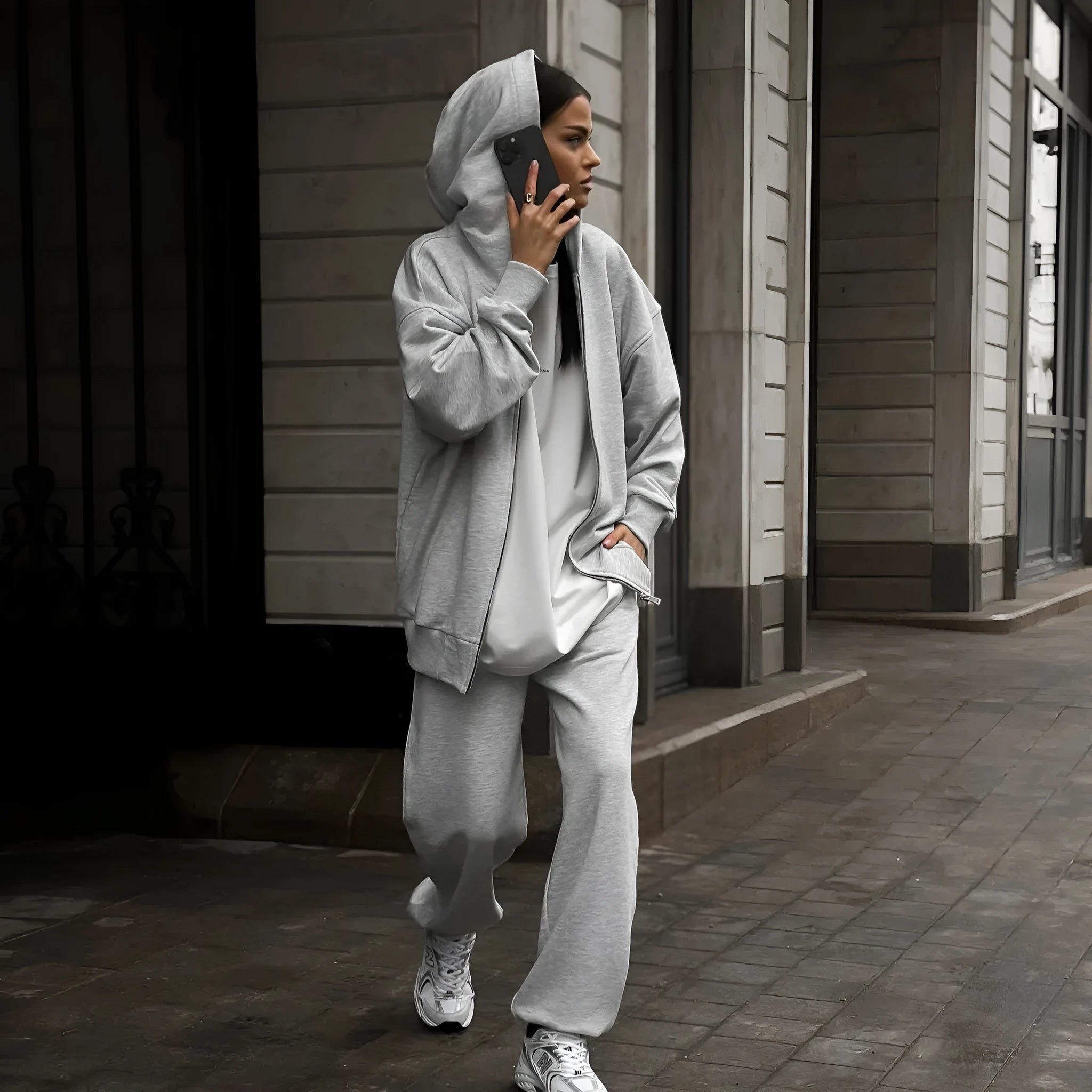 Red loose fit women's long-sleeve coat and trousers two-piece street style set.