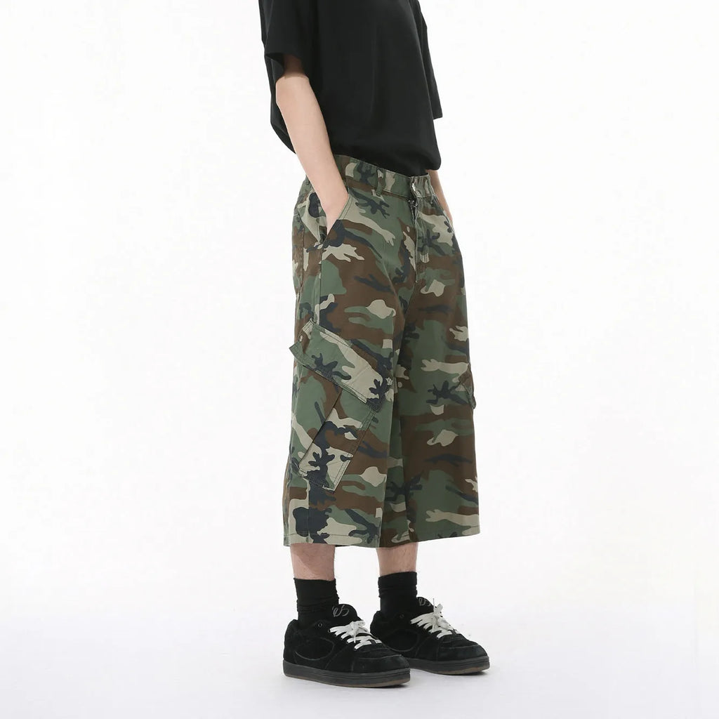 Men's cotton camouflage trousers with wide leg loose fit and side stitching detail