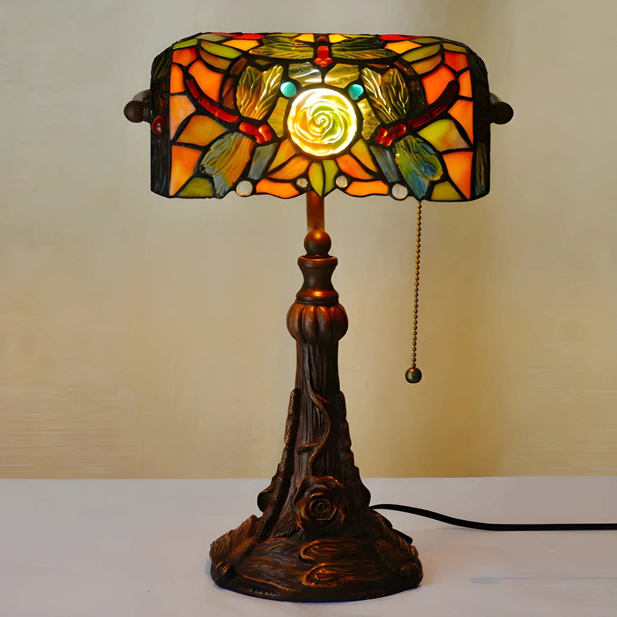 10-inch Tiffany stained glass table lamp with coloured shade on resin base