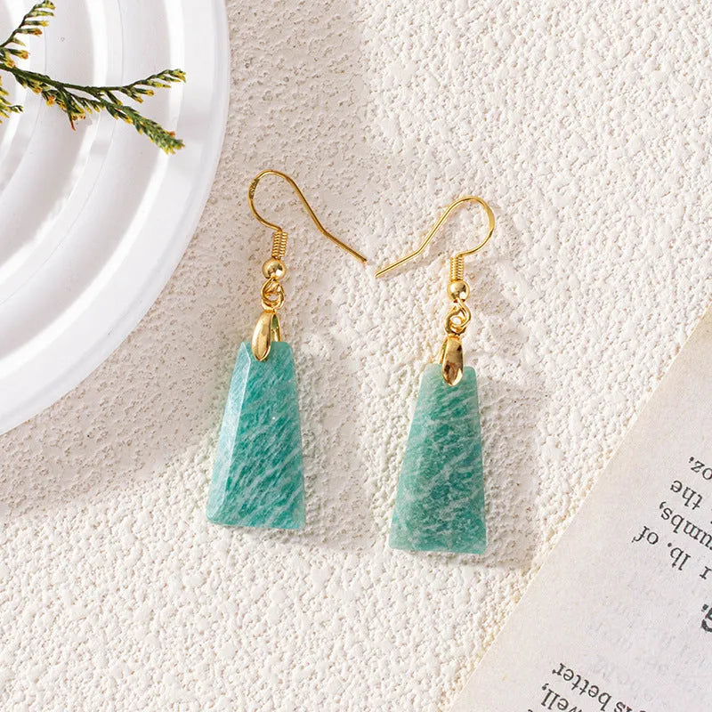 Amazonite rough stone geometric earrings with trapezoid shape and gold/silver finish