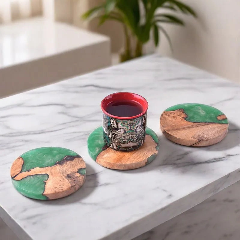 Nordic style wooden coaster for kung fu tea with resin splicing construction