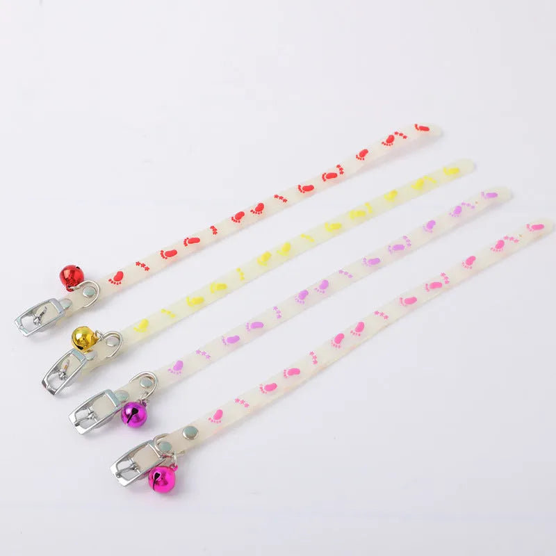 Luminous adjustable cat collar with silicone chain and metal bell in various decorative styles