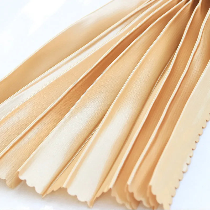 Auto retractable car sunshade roller blind in thick opaque cloth material