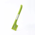 Long handle pet feeding spoon with right-angle head for scraping canned wet food