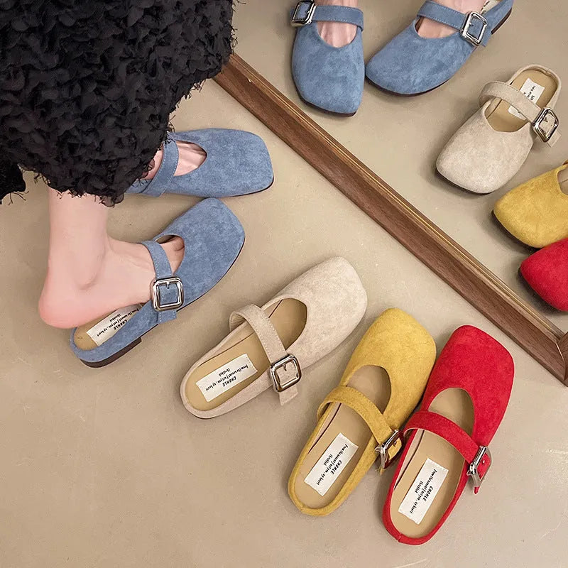 Women's flat closed toe half slippers in apricot colour with square head design and rubber sole