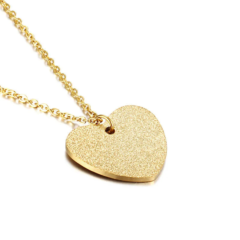 Geometric heart-shaped titanium steel pendant necklace on a chain, silver tone KN25736-Z.