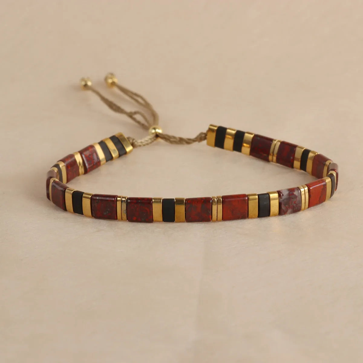 Geometric glass beaded bracelet in European styling with round beads and five colour options
