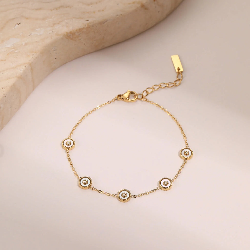 Women's geometric stainless steel bracelet and necklace set with 18K gold plating and fritillary design