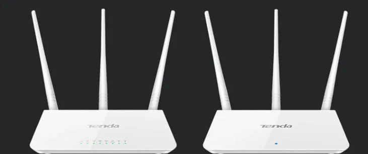 White dual-band wireless router providing 2.4GHz and 5GHz Wi-Fi connectivity