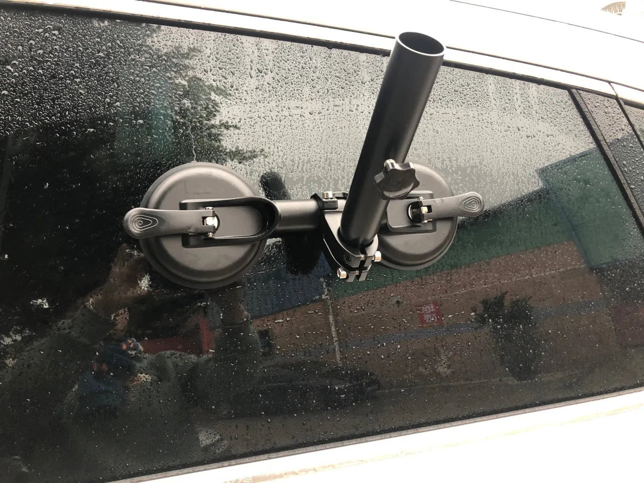Black off-road car sucker mount with round rubber disc for windscreen flag attachment
