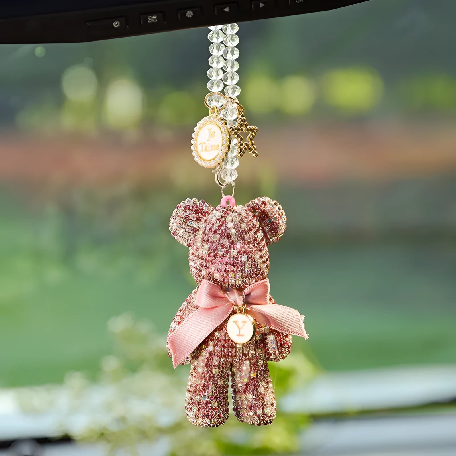 Diamond-embedded Violent Bear car pendant ornament for rearview mirrors measuring 5x9 cm
