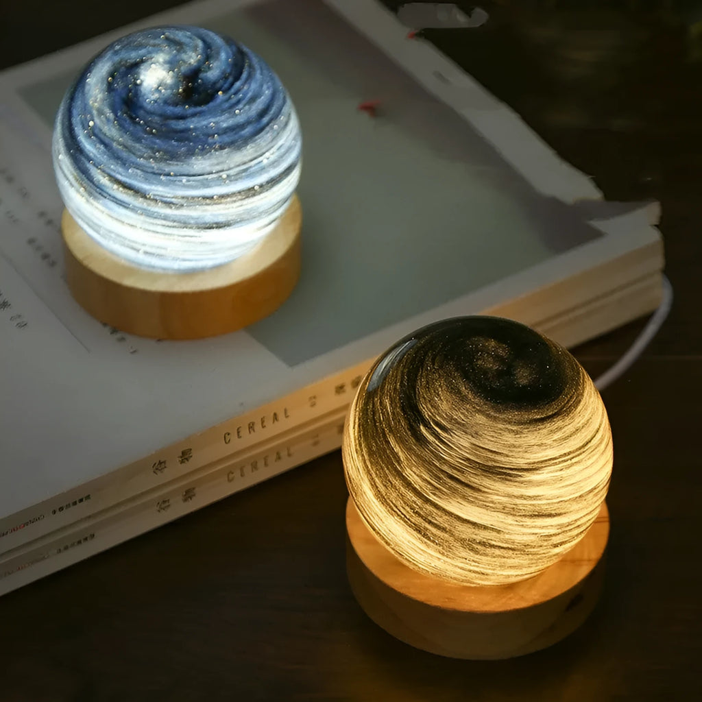 Planet night light with USB plug and three-colour dimming on printed paper box