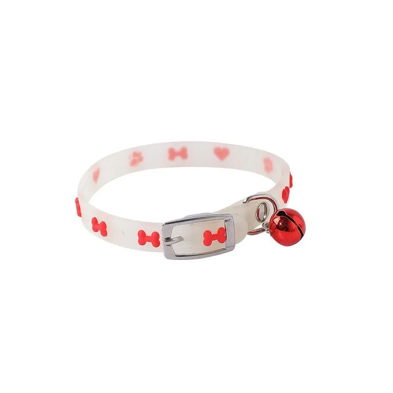 Luminous adjustable cat collar with silicone chain and metal bell in various decorative styles